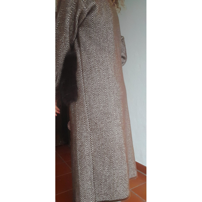 OSO, Abrigo de espiga marrón